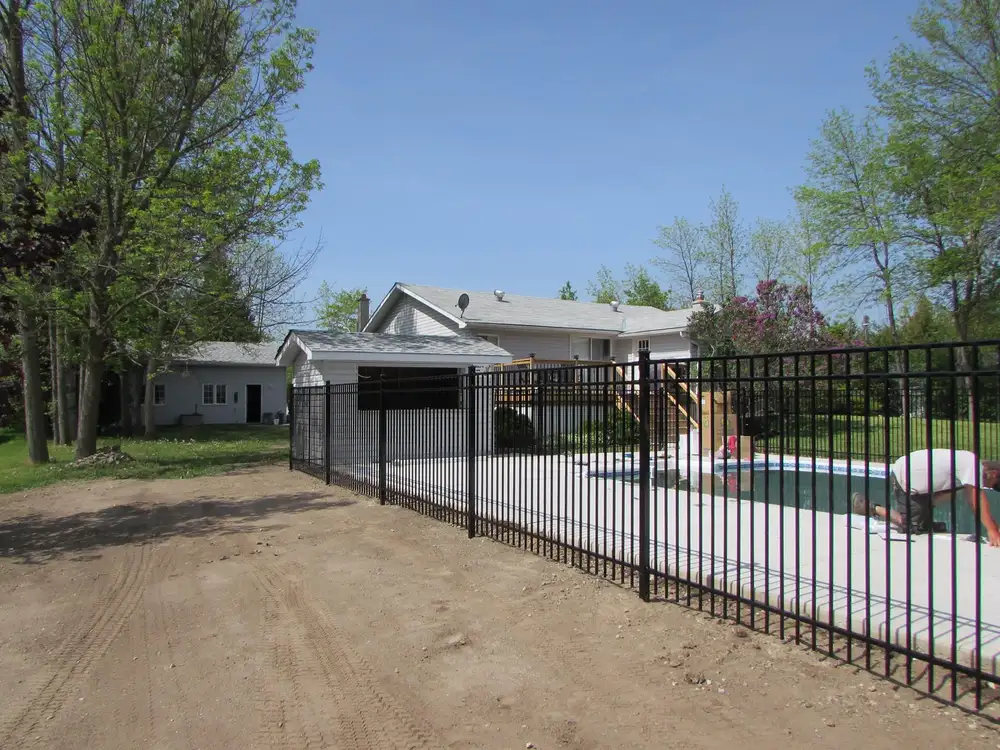 Hanley Fencing & Decking Inc. project photo 10